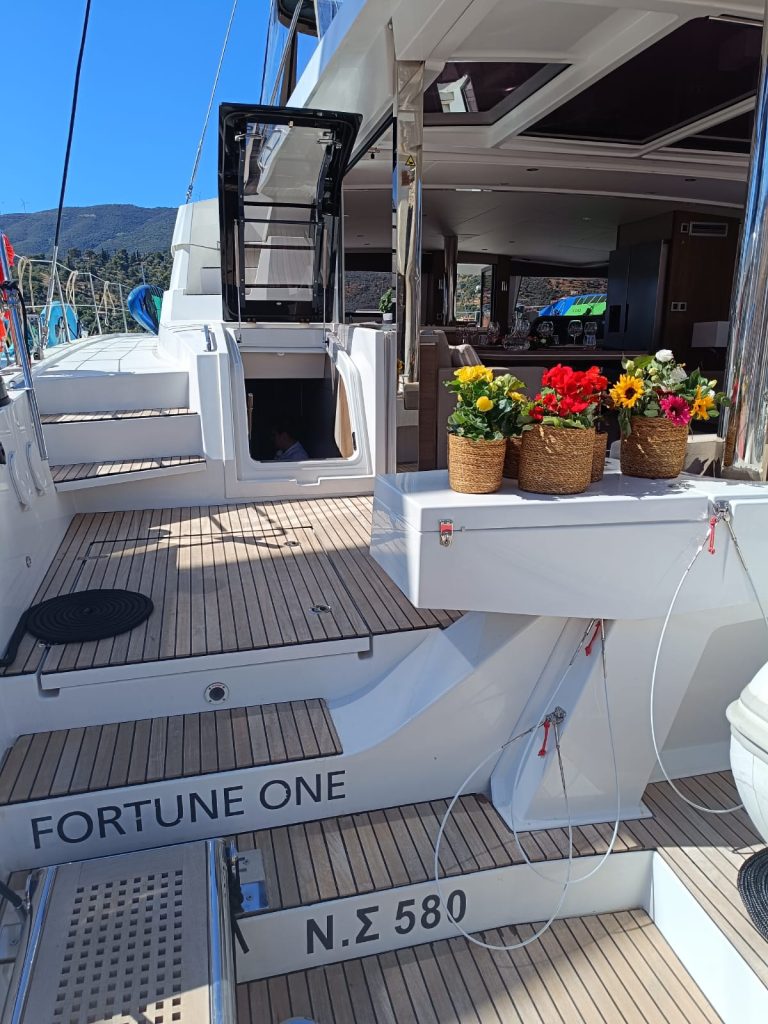 EGOcharter - Bali 5.4 catamaran - Fortune One