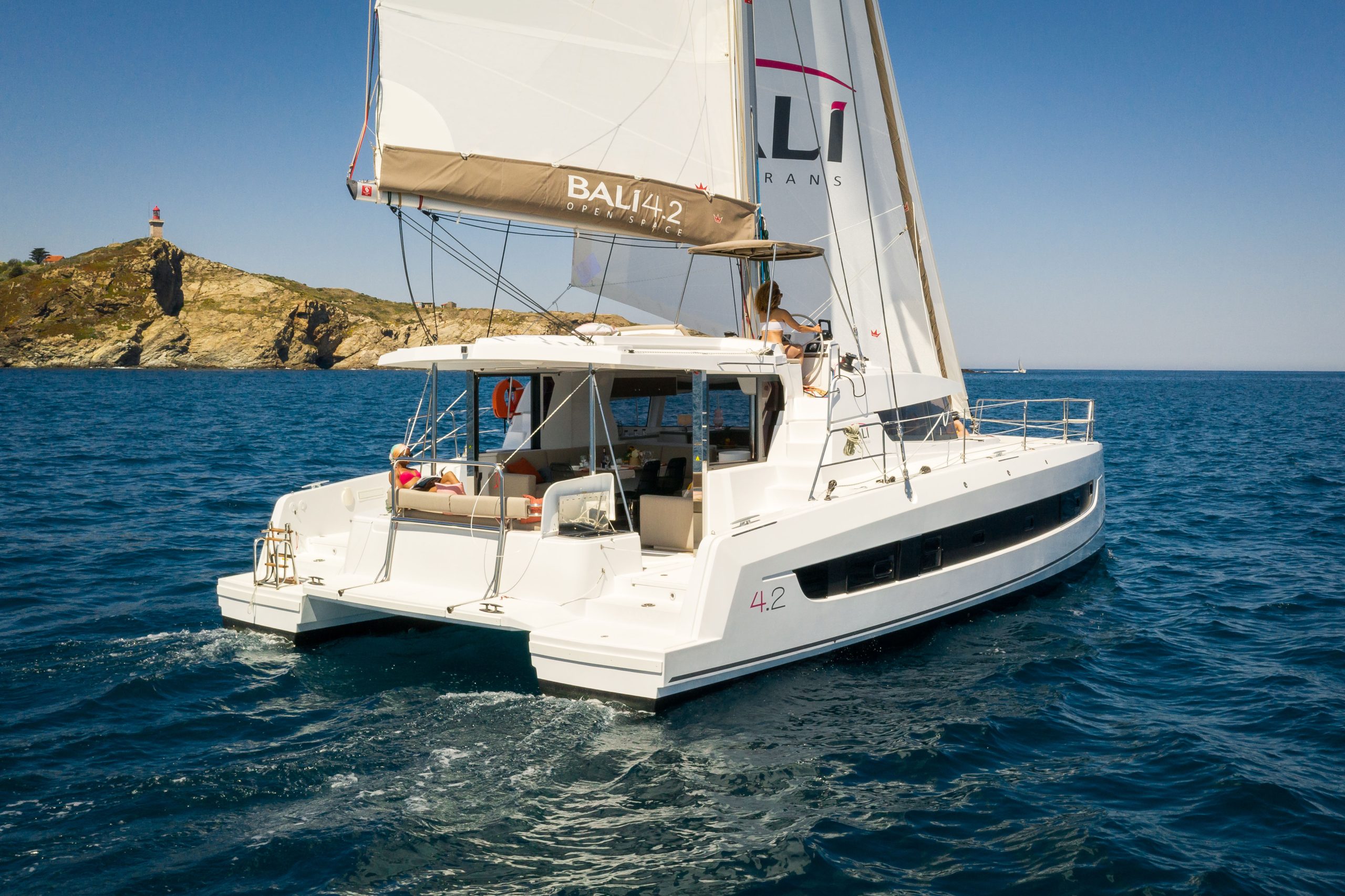 EGOcharter - Julia Bali 4.2 catamaran for charter