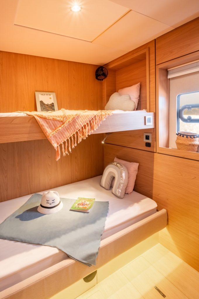 EGOcharter - OKSY catamaran Bali 4.8 for charter in Greece