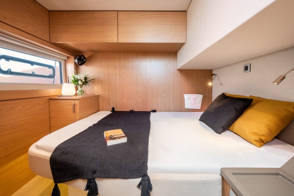 EGOcharter - OKSY catamaran Bali 4.8 for charter in Greece