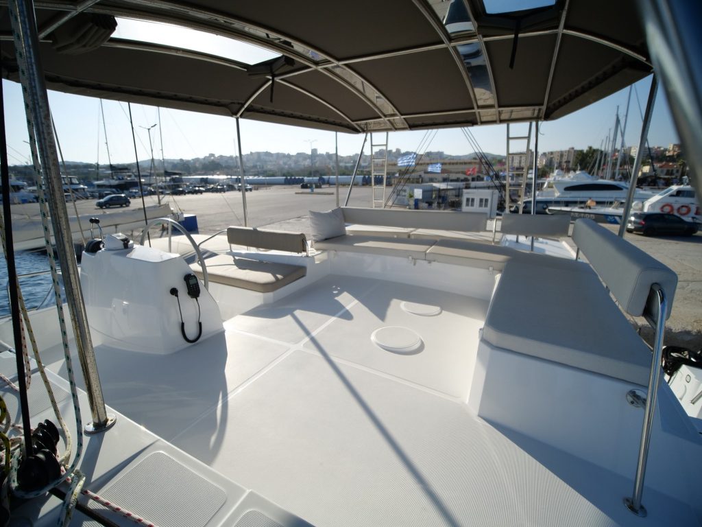 Eagle Bali 4.8 catamaran - For charter in Greece