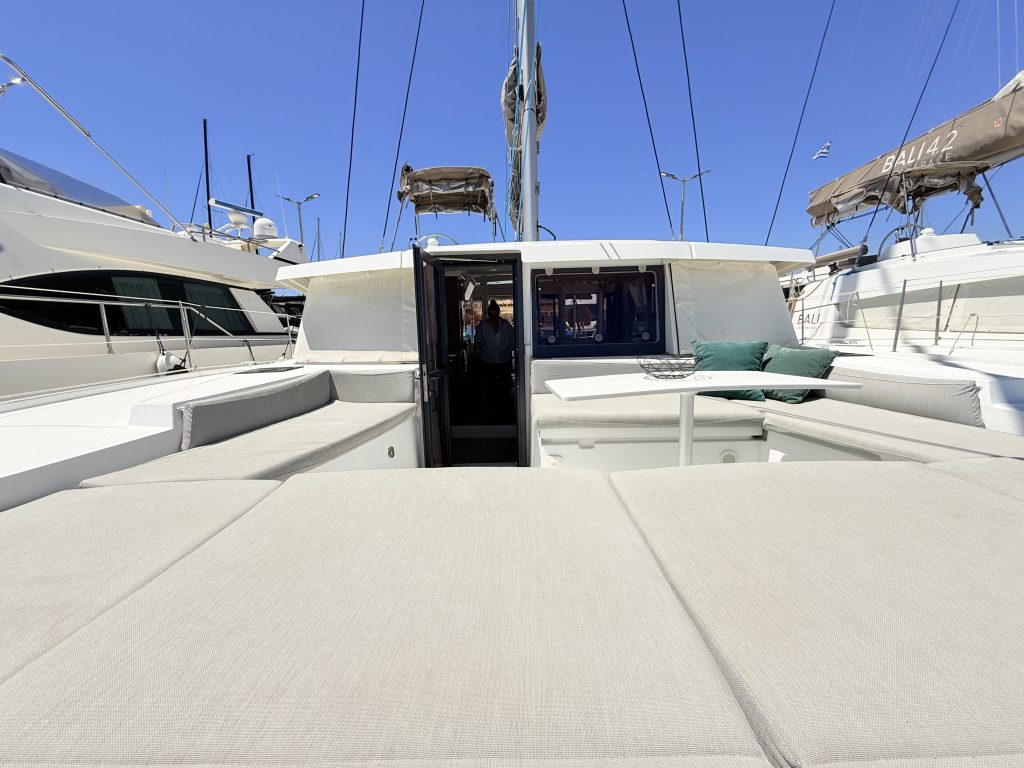 EGOcharter - Bali 4.2 - Sailing catamaran for charter in Greece