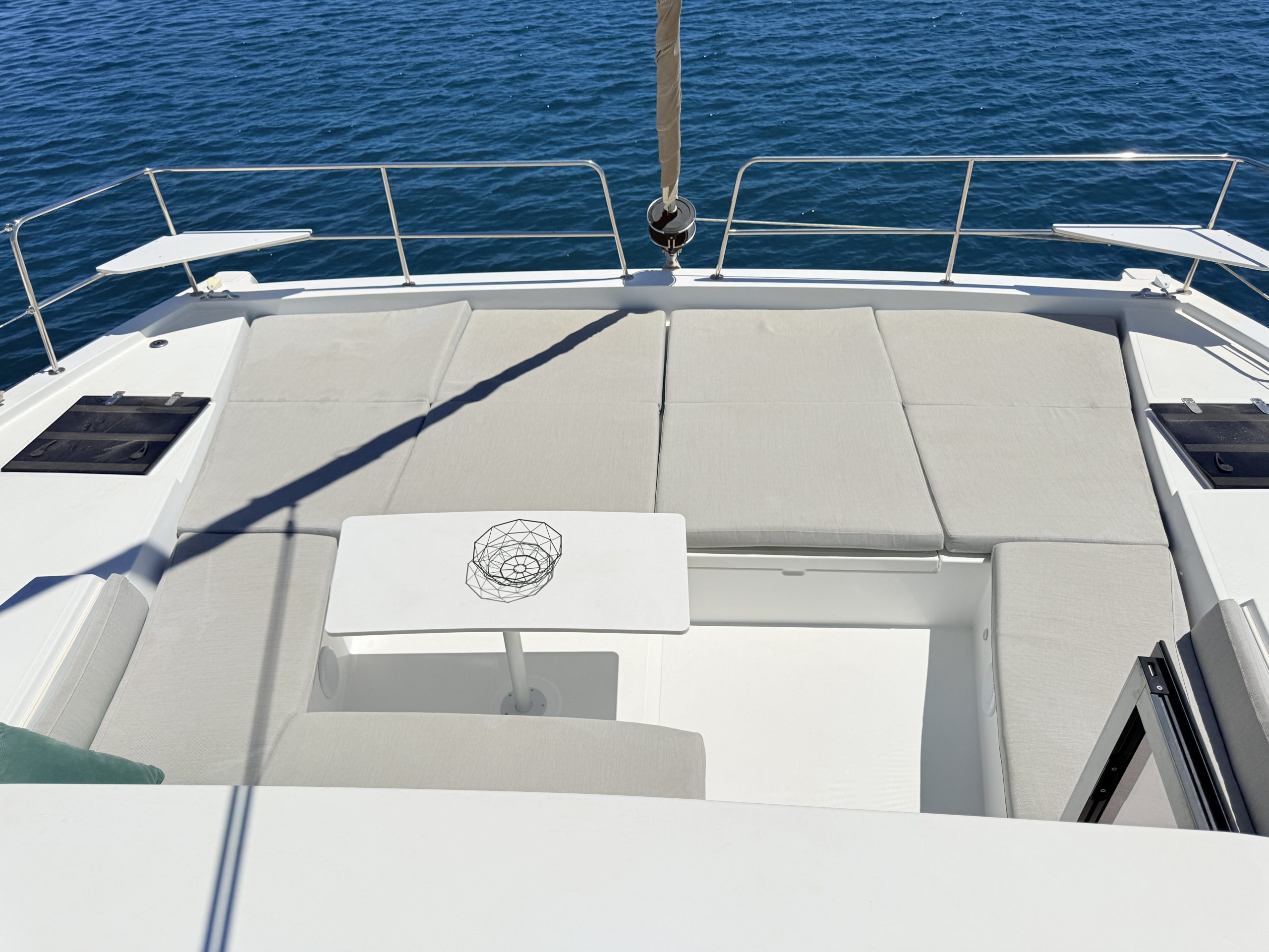 EGOcharter - Bali 4.2 - Sailing catamaran for charter in Greece