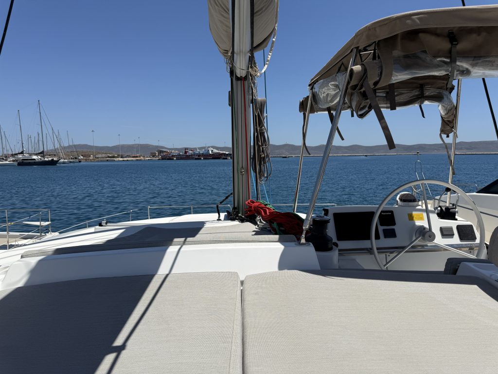 EGOcharter - Bali 4.2 - Sailing catamaran for charter in Greece