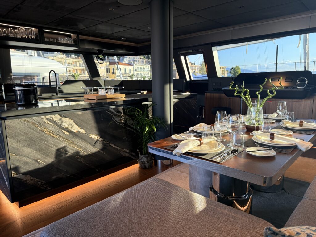 EGOcharter - Serenity Sunreef 60 for crewed charter