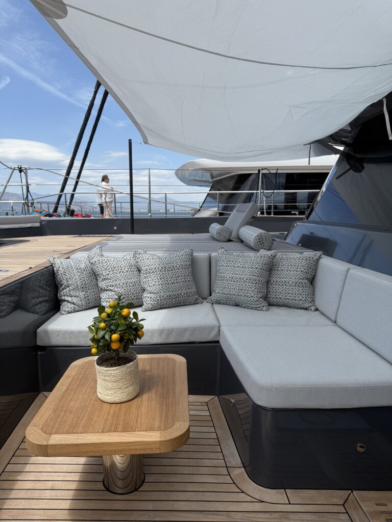 EGOcharter - Serenity Sunreef 60 for crewed charter