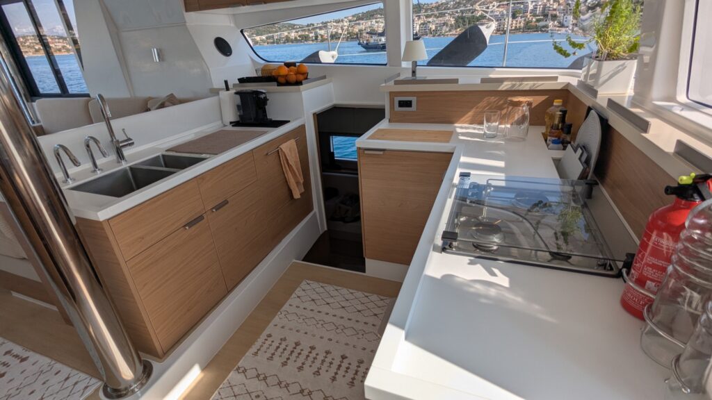EGOcharter - Bali 4.2 LEO for charter in Greece
