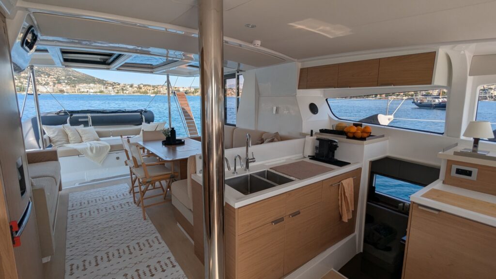 EGOcharter - Bali 4.2 LEO for charter in Greece