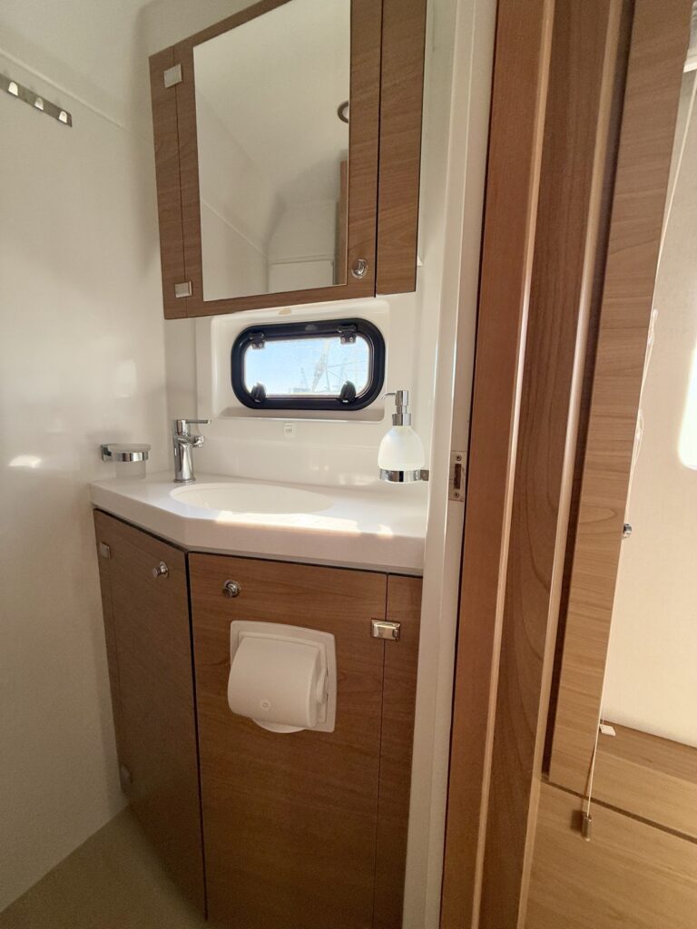 Oksy - Bali 4.8 catamaran for charter in Greece