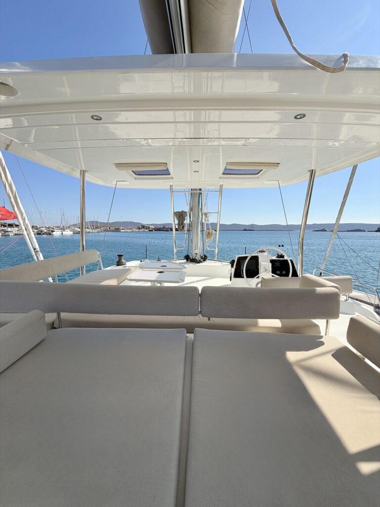 Oksy - Bali 4.8 catamaran for charter in Greece