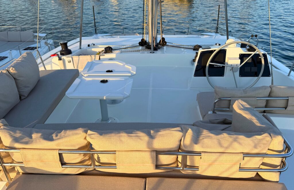 EGOcharter - Aura Bali 4.8 - Catamaran for charter in Greece