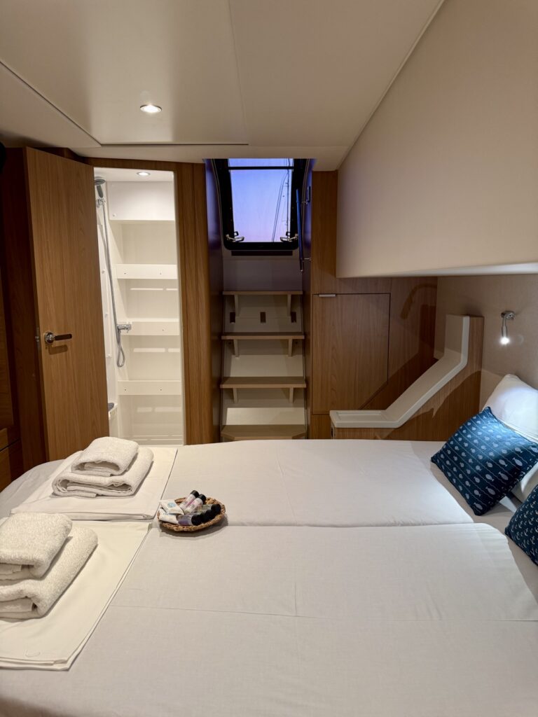 EGOcharter - Aura Bali 4.8 - Catamaran for charter in Greece
