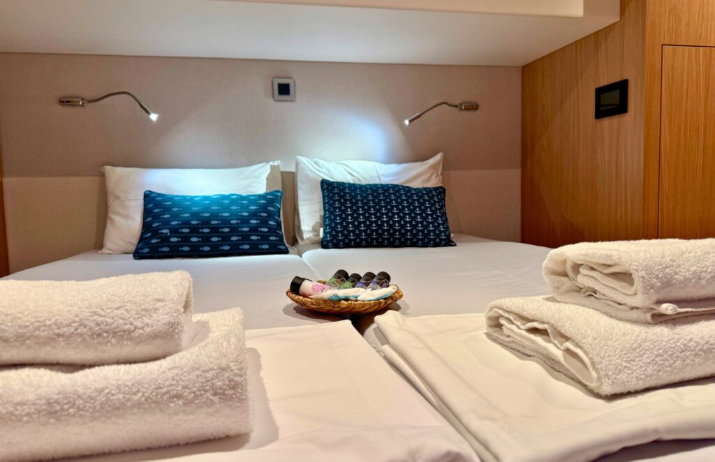 EGOcharter - Aura Bali 4.8 - Catamaran for charter in Greece