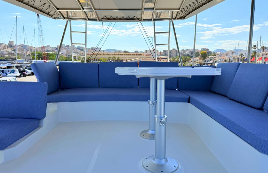 EGOcharter - Azurea Bali 4.8 - Catamaran for charter in Greece