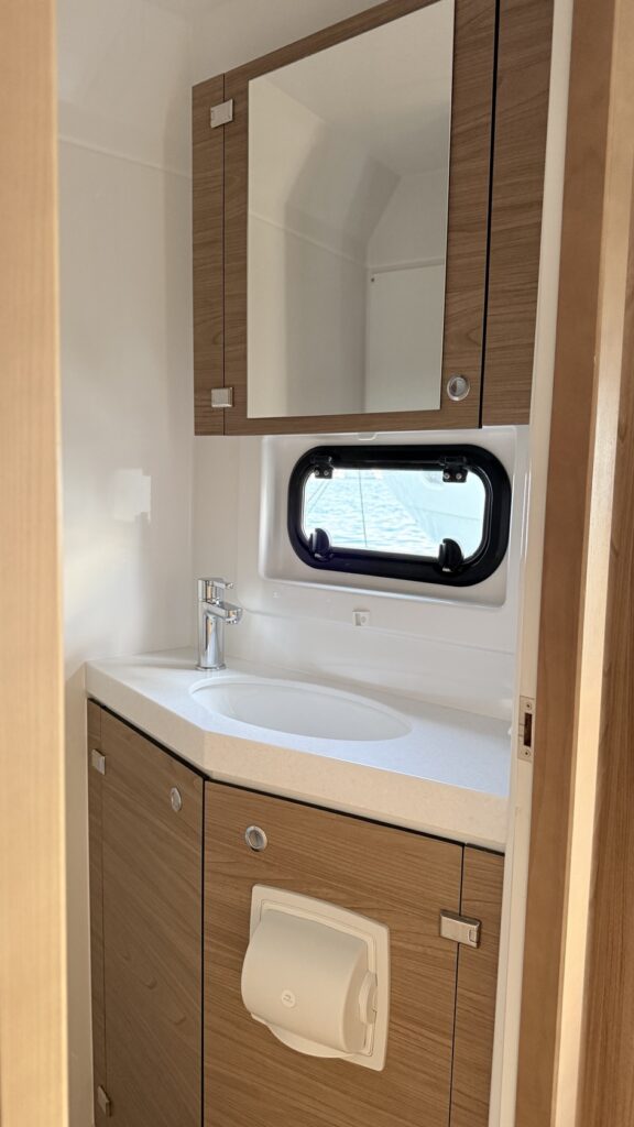 EGOcharter - Azurea Bali 4.8 - Catamaran for charter in Greece