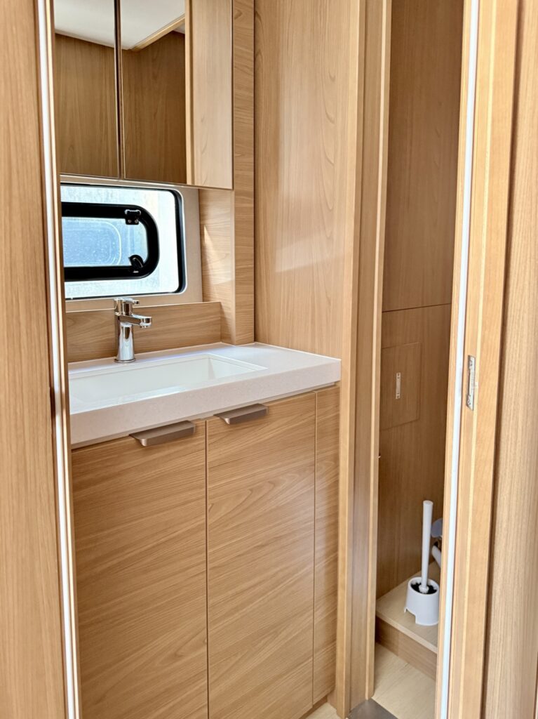 EGOcharter - Azurea Bali 4.8 - Catamaran for charter in Greece