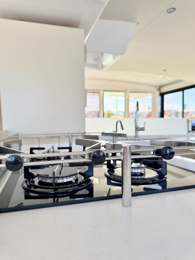 EGOcharter - Azurea Bali 4.8 - Catamaran for charter in Greece