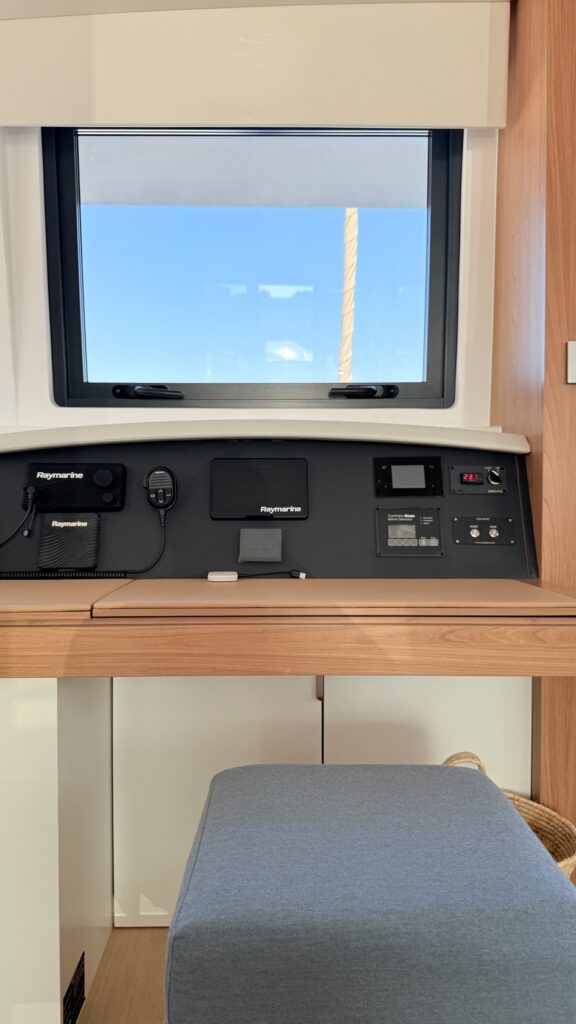 EGOcharter - Azurea Bali 4.8 - Catamaran for charter in Greece