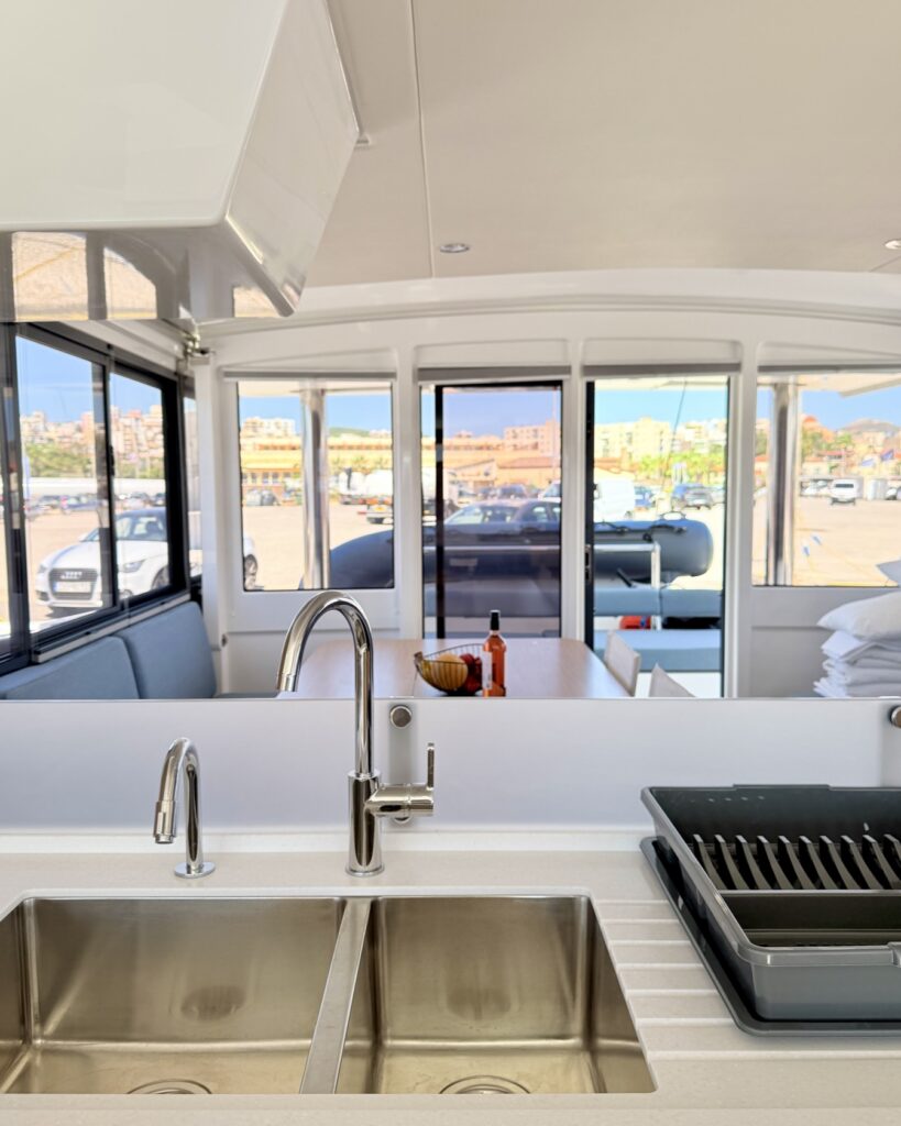 EGOcharter - Azurea Bali 4.8 - Catamaran for charter in Greece