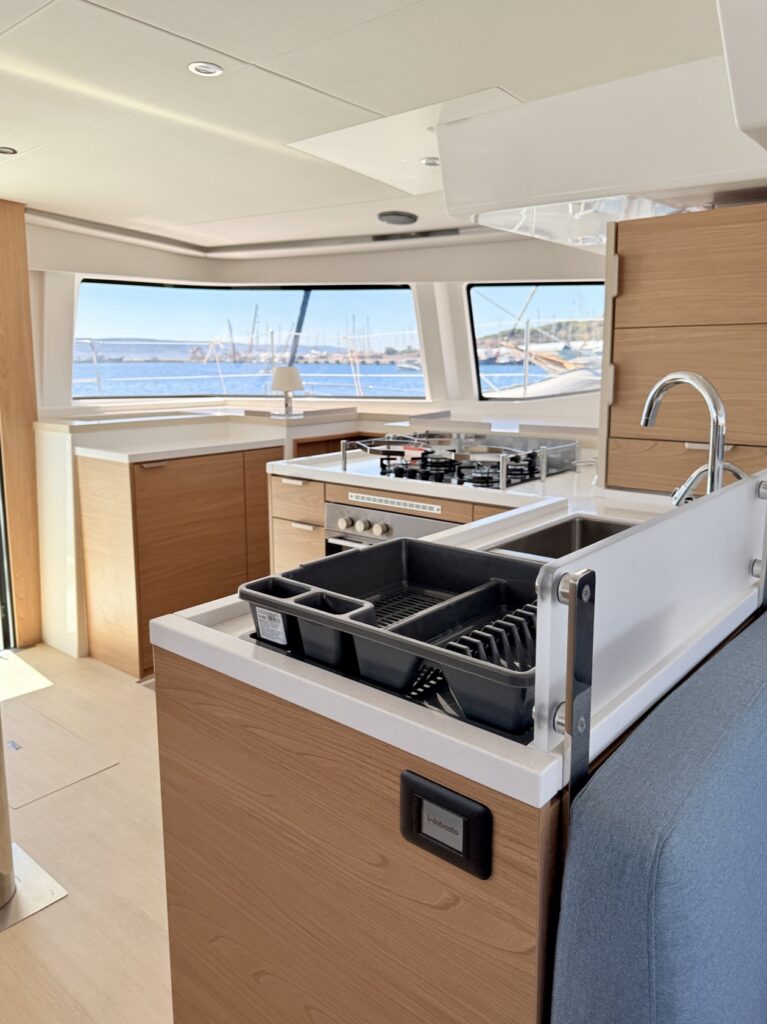 EGOcharter - Azurea Bali 4.8 - Catamaran for charter in Greece