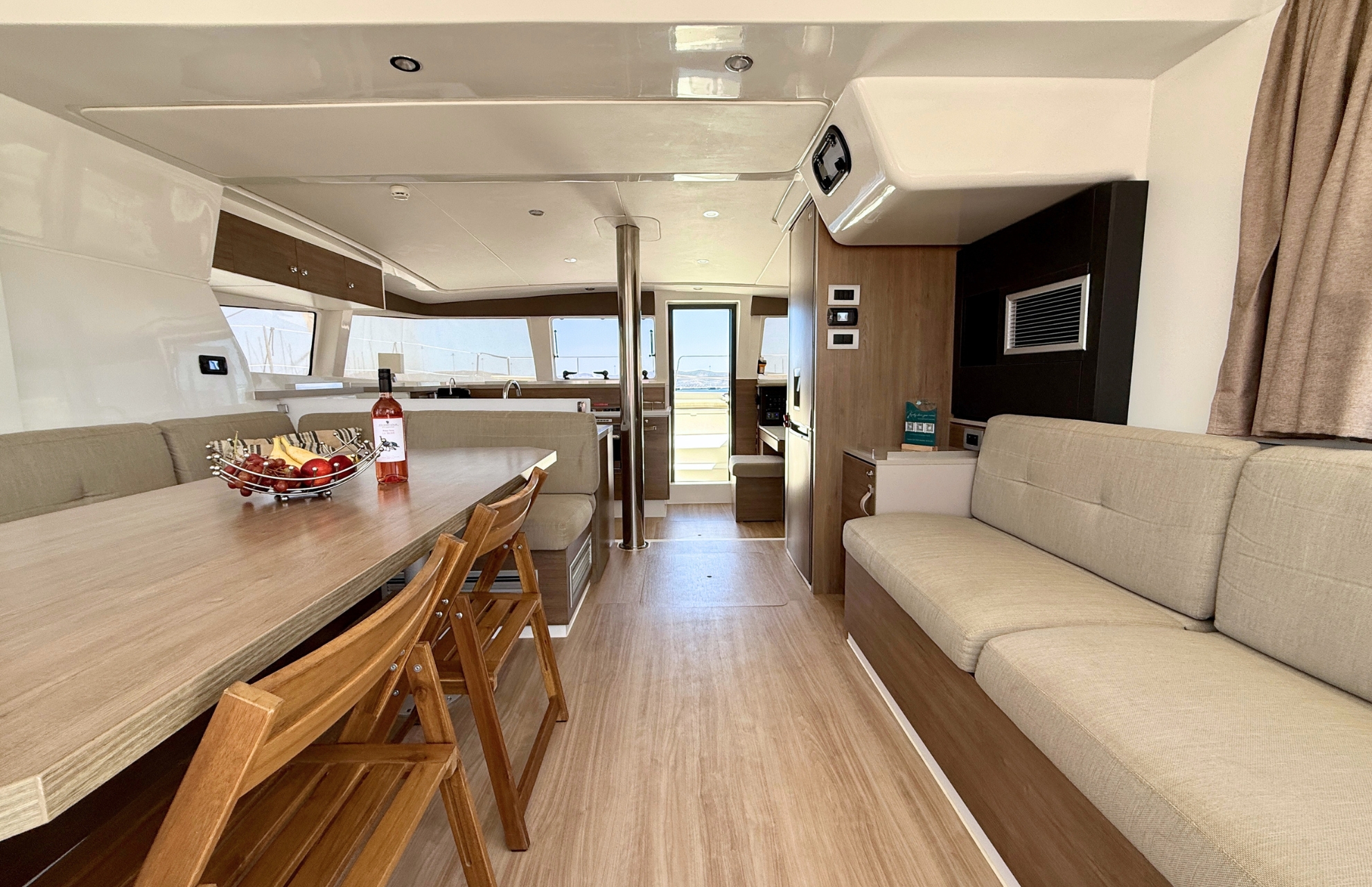 EGOcharter - Julia Bali 4.2 - Catamaran for charter in Greece