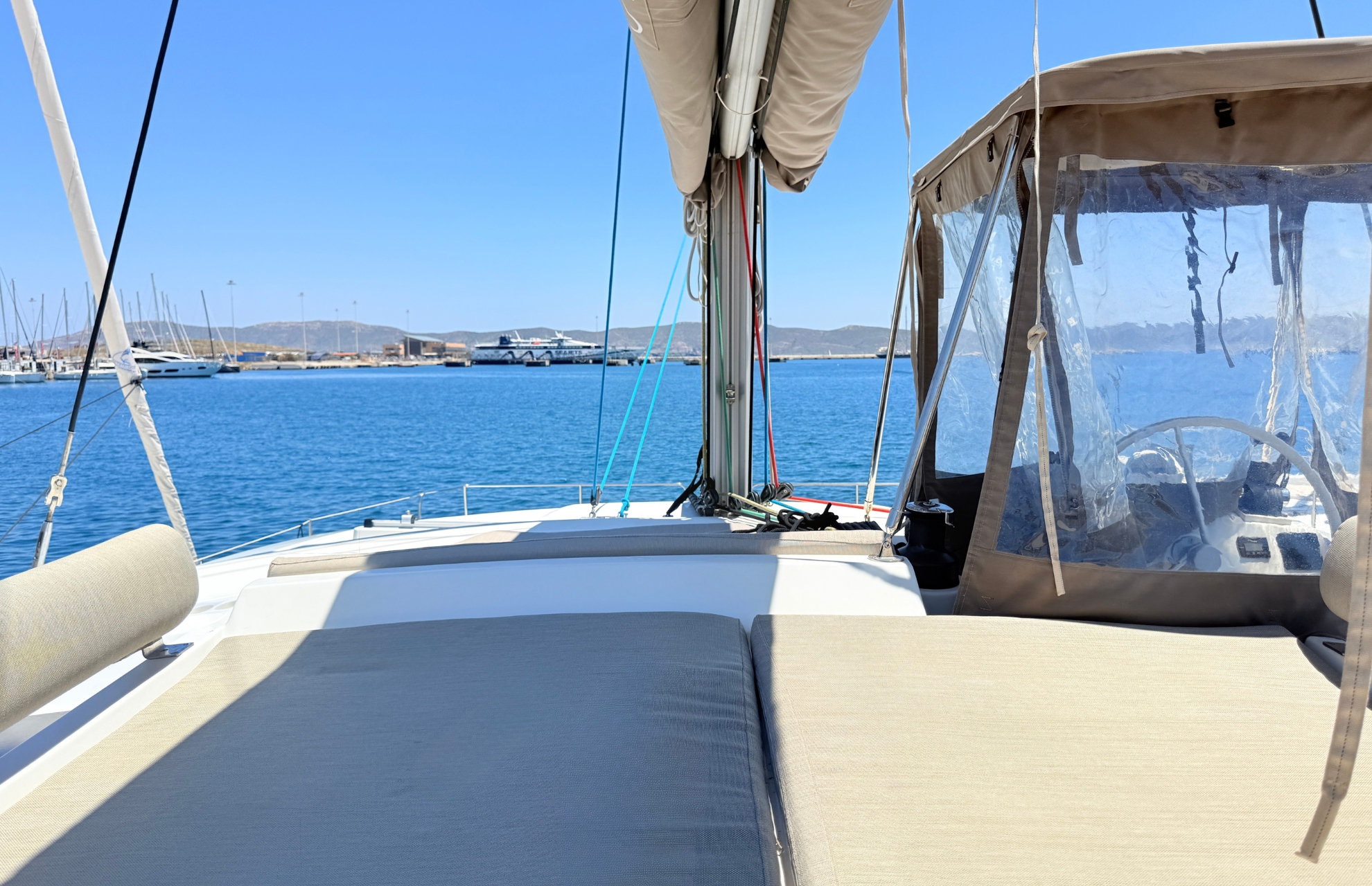 EGOcharter - Julia Bali 4.2 - Catamaran for charter in Greece