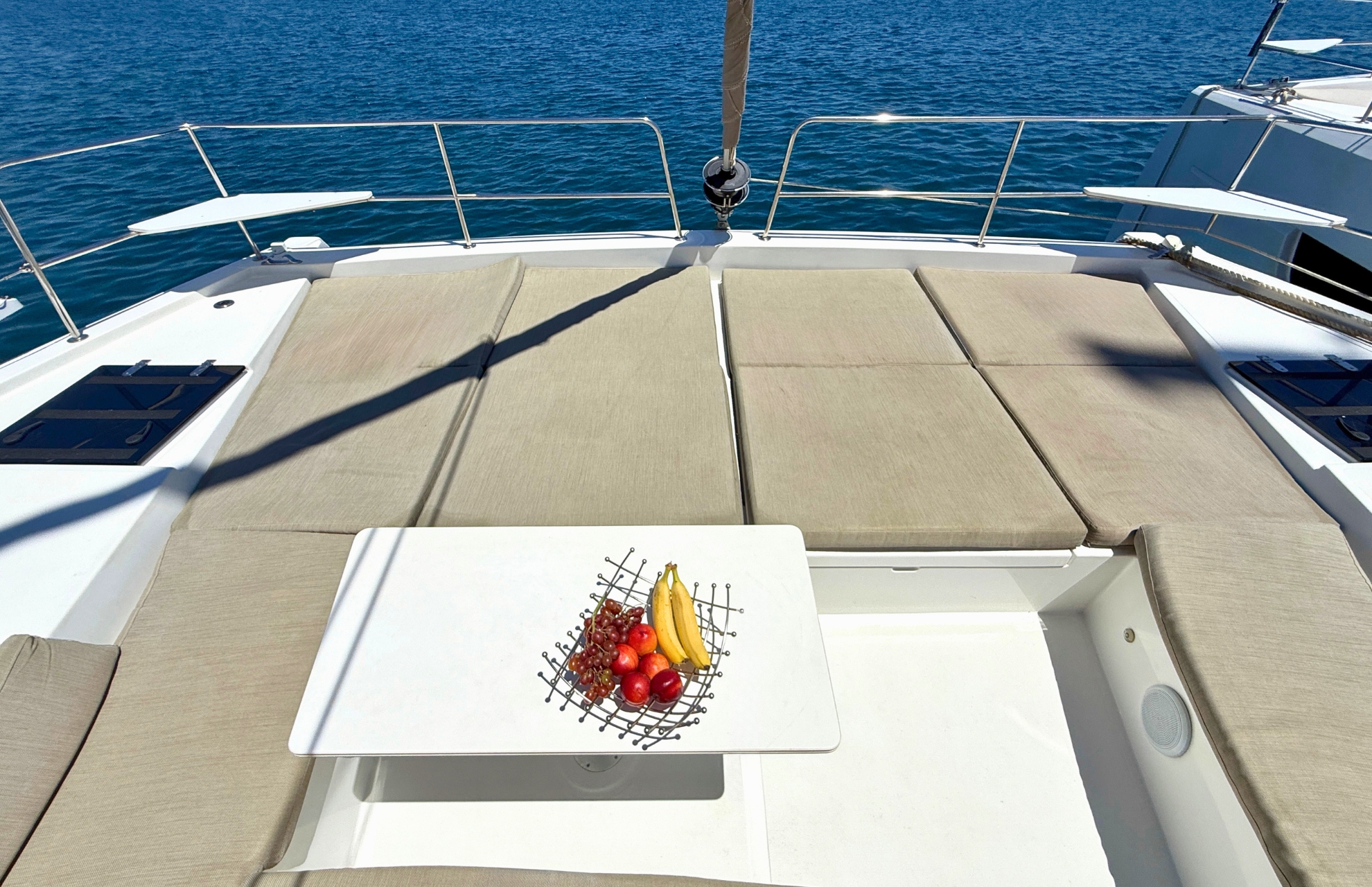 EGOcharter - Julia Bali 4.2 - Catamaran for charter in Greece