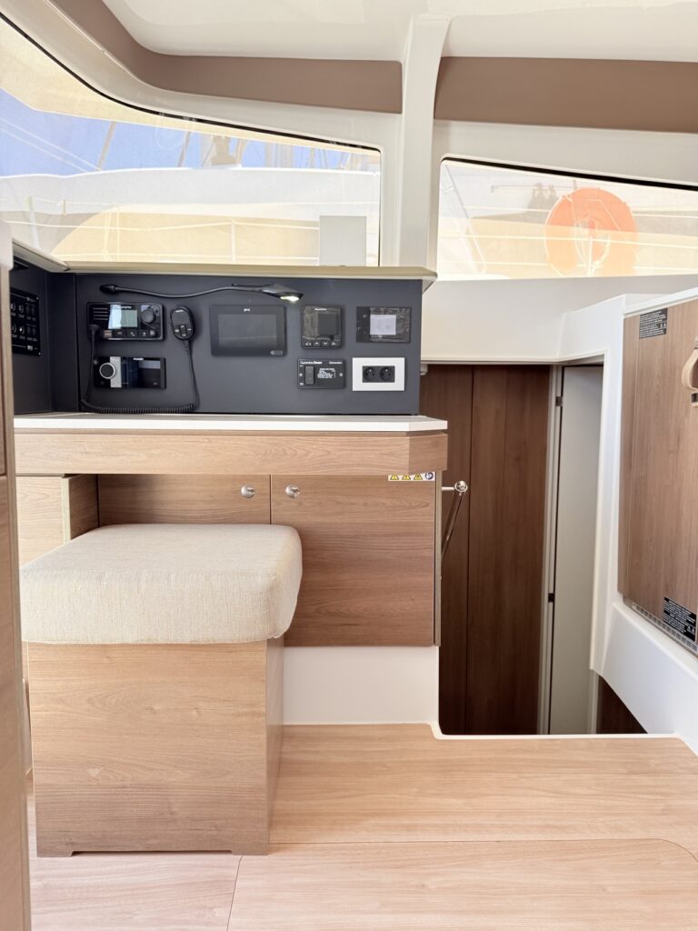 EGOcharter - Julia Bali 4.2 - Catamaran for charter in Greece