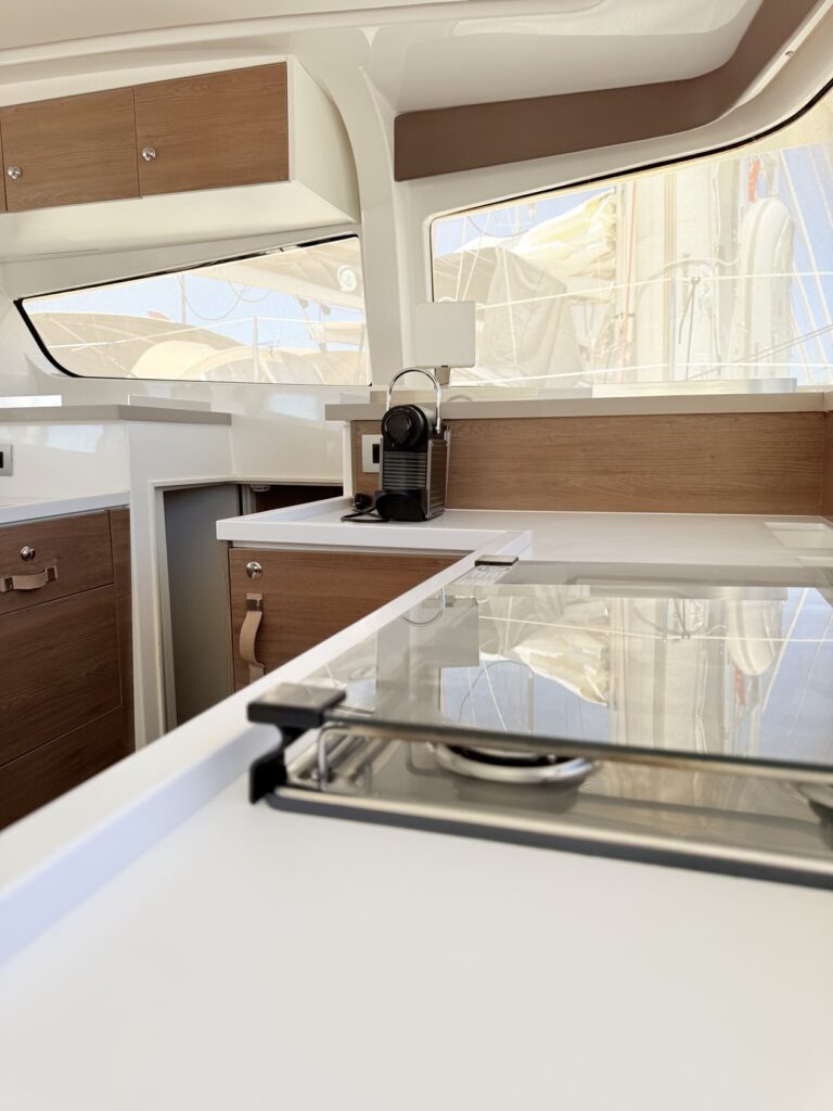 EGOcharter - Julia Bali 4.2 - Catamaran for charter in Greece