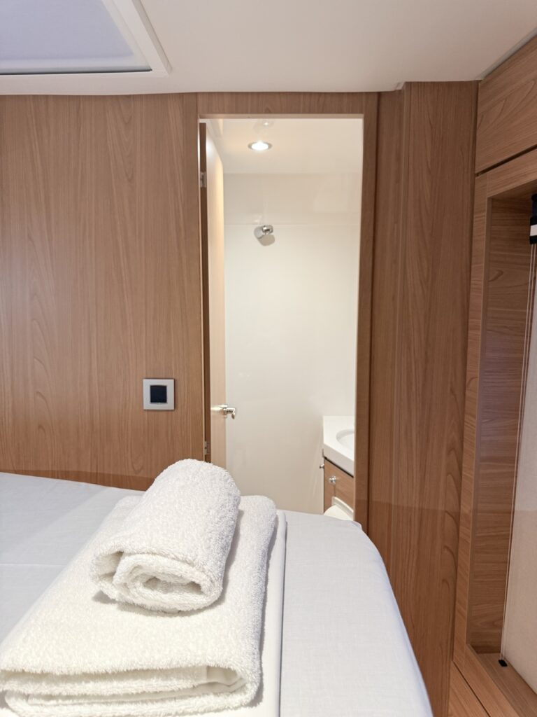EGOcharter - Selena Bali 4.8 - Catamaran for charter in Greece