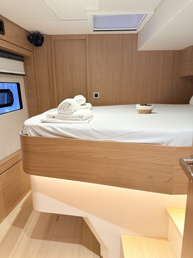 EGOcharter - Selena Bali 4.8 - Catamaran for charter in Greece