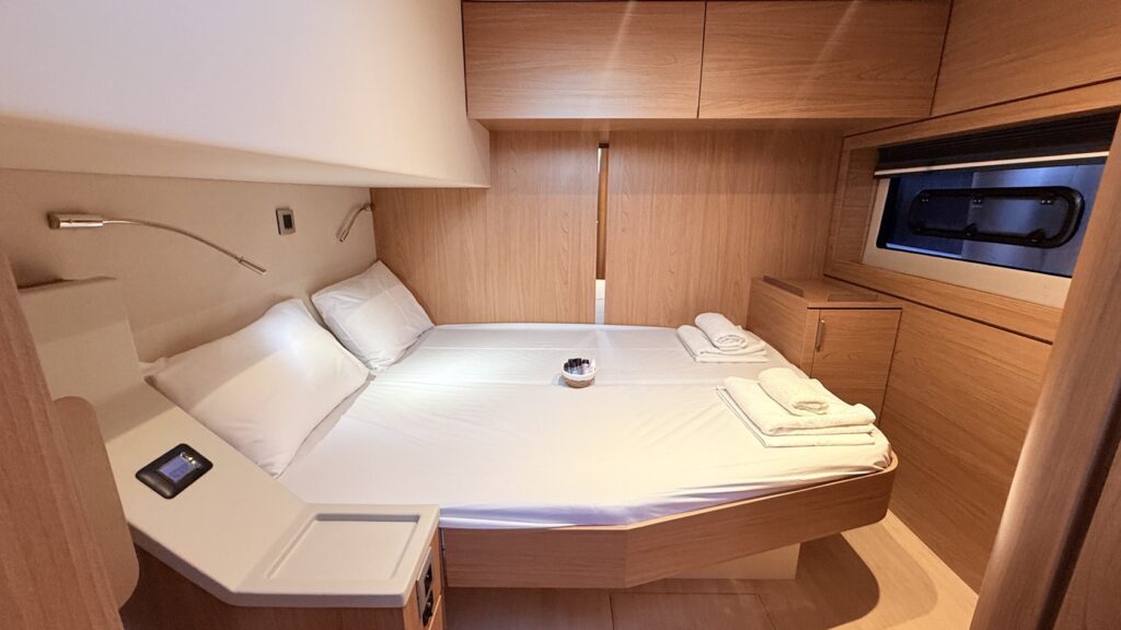 EGOcharter - Selena Bali 4.8 - Catamaran for charter in Greece