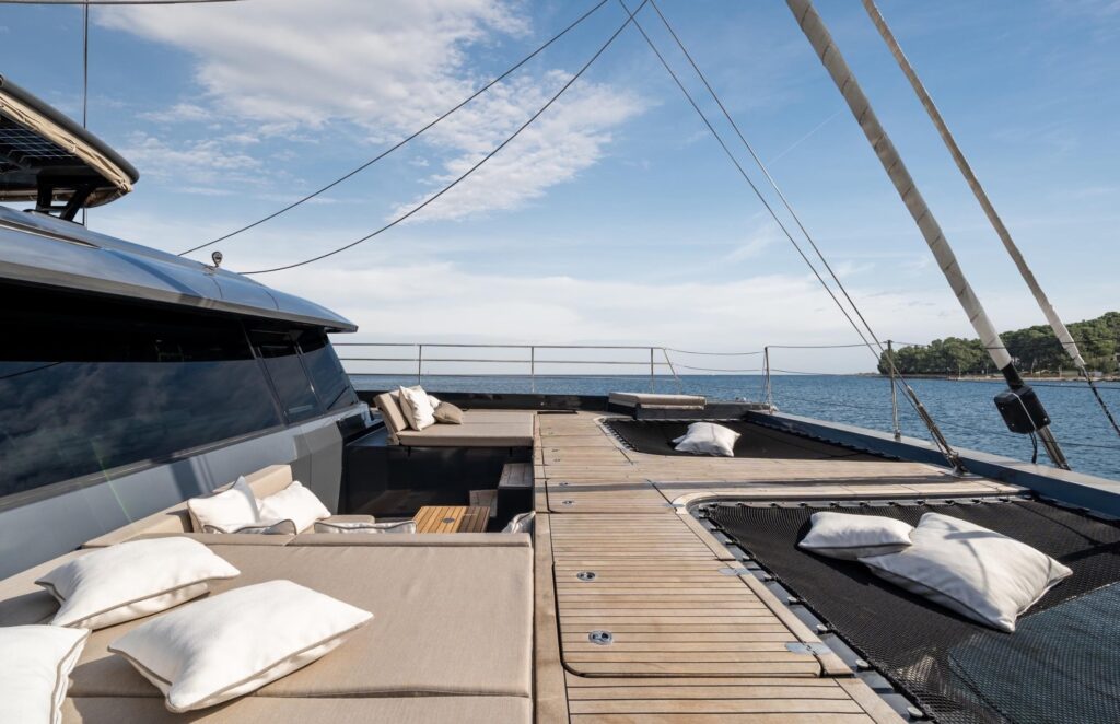 EGOcharter - Sunreef 60 Ksenia for charter in Greece