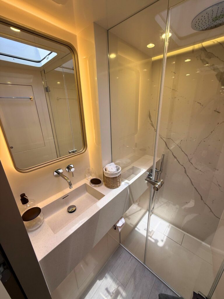 EGOcharter - Sunreef 60 Ksenia for charter in Greece