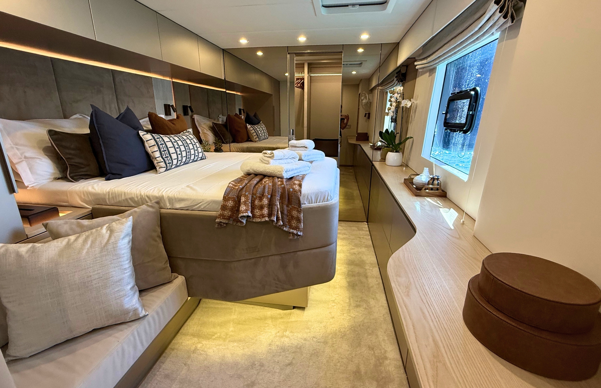 EGOcharter - Sunreef 60 Ksenia for charter in Greece