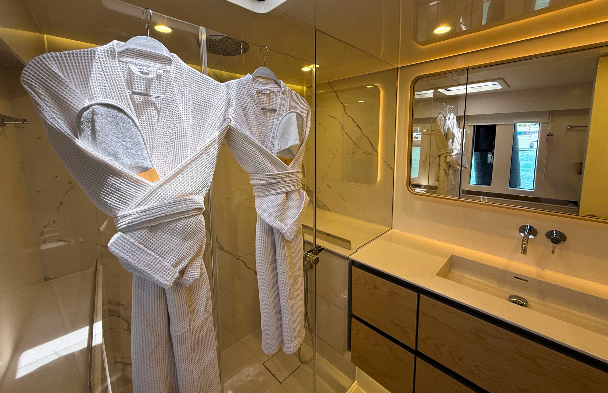 EGOcharter - Sunreef 60 Ksenia for charter in Greece